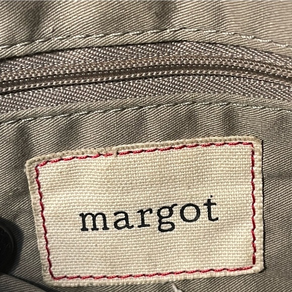 MARGOT Leather Two Zipper Crossbody Shoulder Bag In black leather - Picture 9 of 12